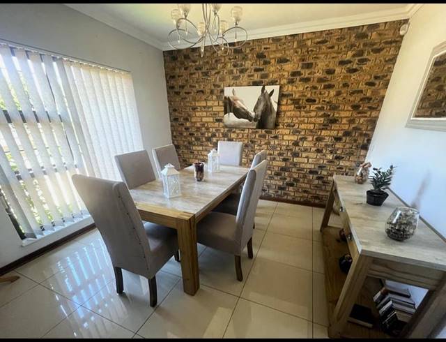 4 BEDROOM HOUSE FOR SALE IN SUNWARD PARK